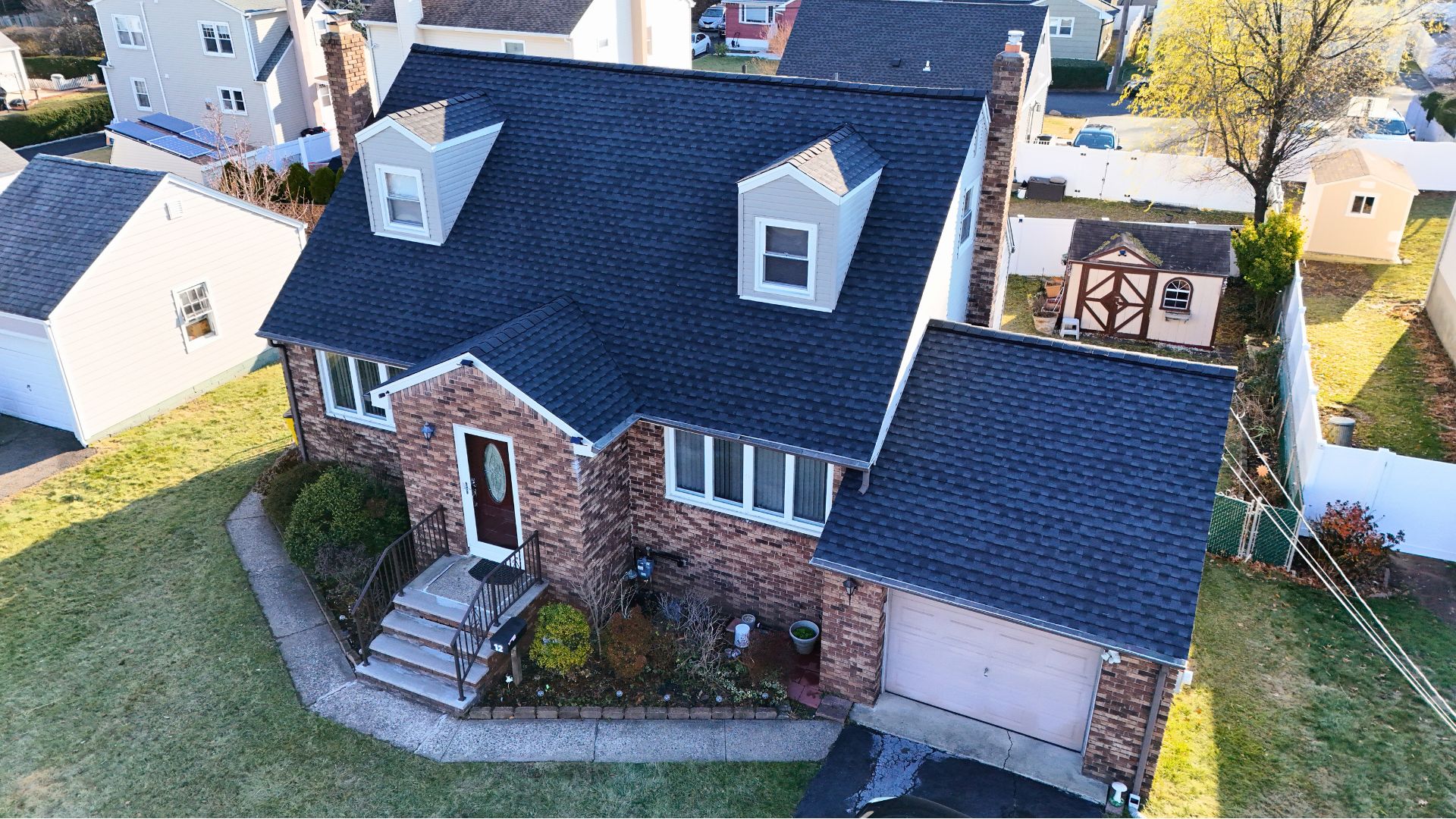 GAF Timberline UHDZ shingles replacement on a home